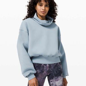 Lulu Lemon Full Flourish Pullover - Size 12, Chambray, NEW